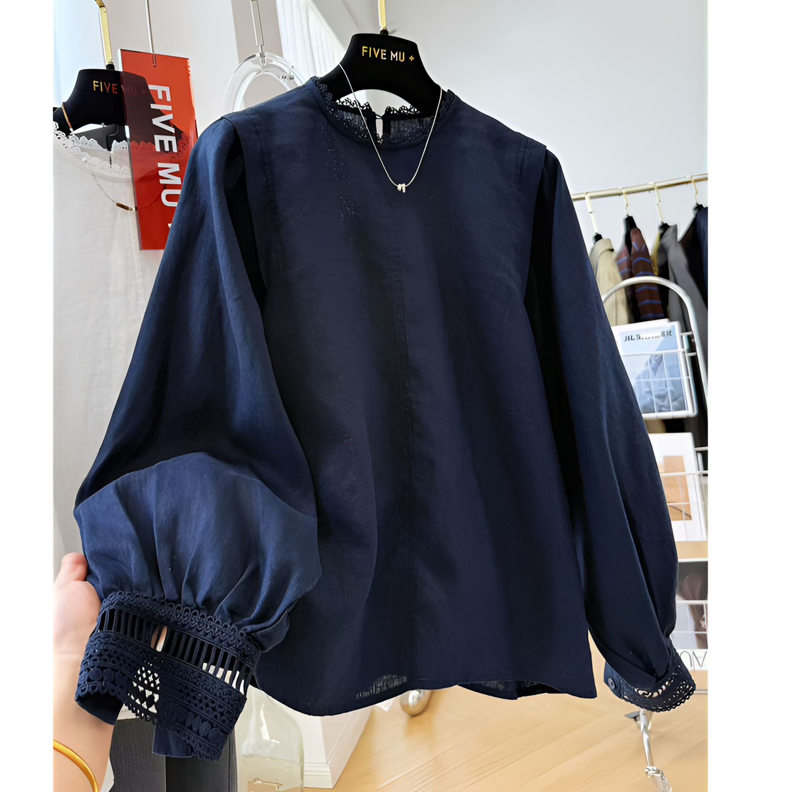 韩系高级感蕾丝花边高端纯亚麻长袖圆领衬衫女早秋季气质小衫上衣