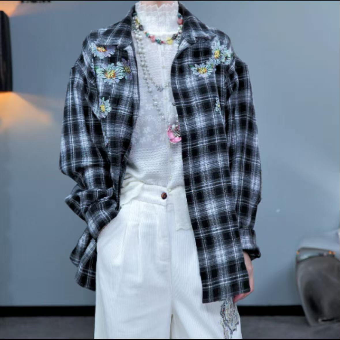 TCH轻奢秋季旅游风烫钻时尚淑女黑白格衬衫T75C13E9007私服tch