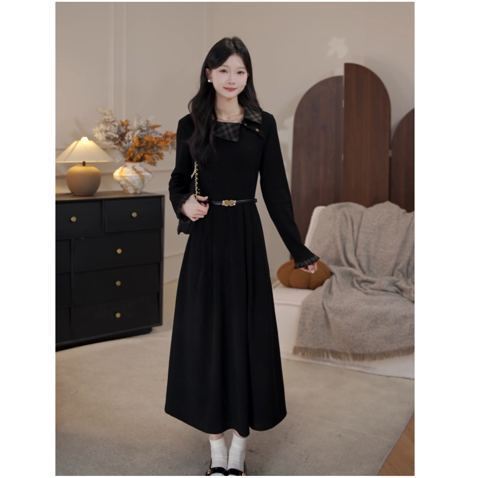 鹿向南「朦胧恋人」法式气质设计感女秋冬新款格纹收腰显瘦连衣裙