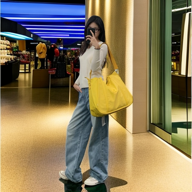 大容量妈咪包旅游外出单肩托特包通勤轻便多功能斜挎包时尚休闲