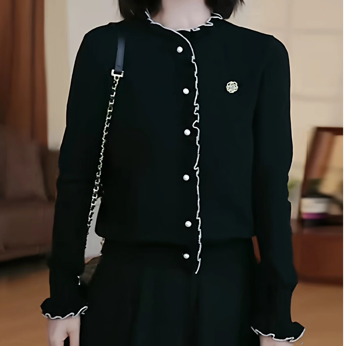 秋冬新款针织毛衣女木耳边花边半高领拼色短款灯笼袖针织打底品质