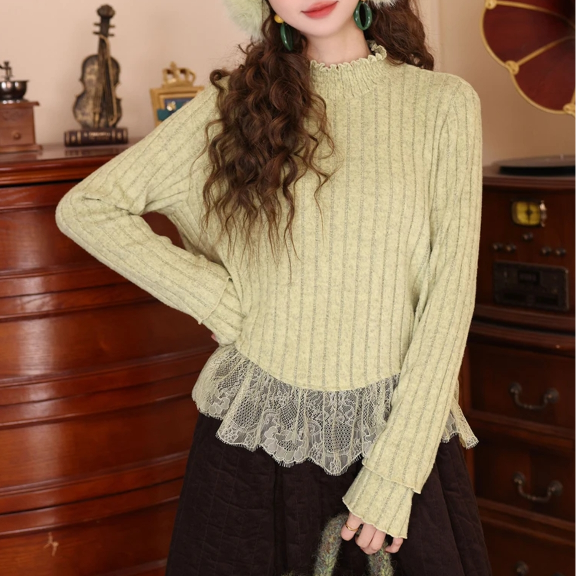 港风复古长袖百搭打底上衣蕾丝打底气质洋气时尚宽松小衫