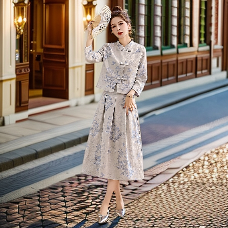 新中式欧若国风连衣裙2025春秋新款高端盘扣上衣半身裙两件套装女