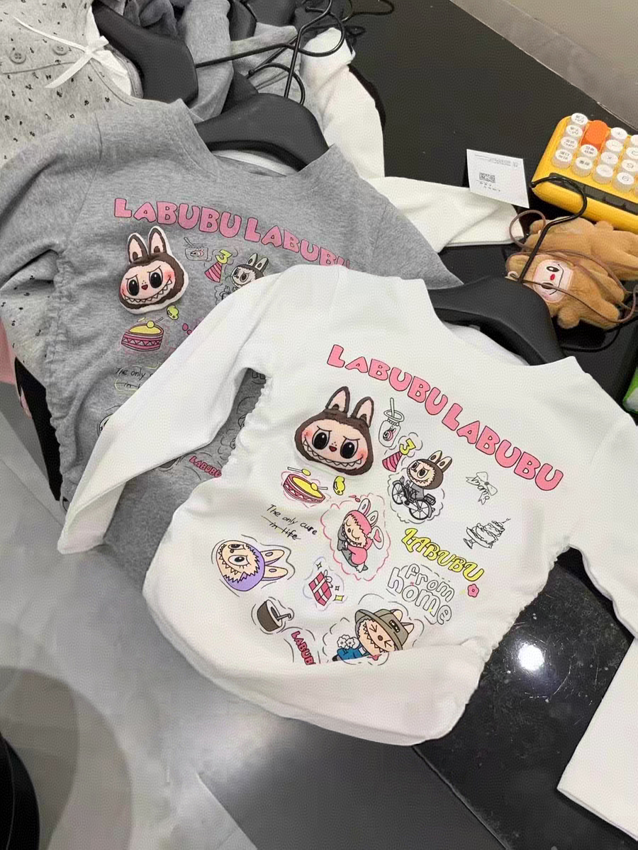 【秋款上新】2025新款女中大童立体卡通装饰韩系百搭涂鸦卡通T恤