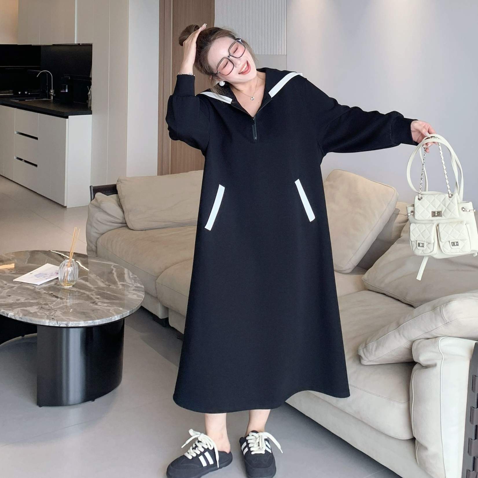 媛子大码连帽撞色连衣裙洋气秋季新款胖mm遮肉显瘦极简风优雅女装