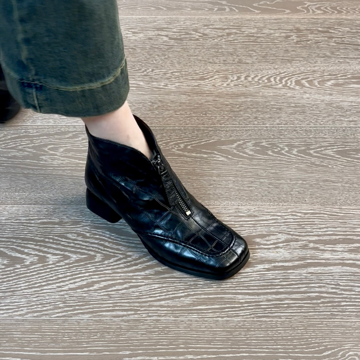 4CM头层牛皮方头秋中跟软底弹力瘦瘦靴冬短靴绒里时尚百搭秋冬鞋