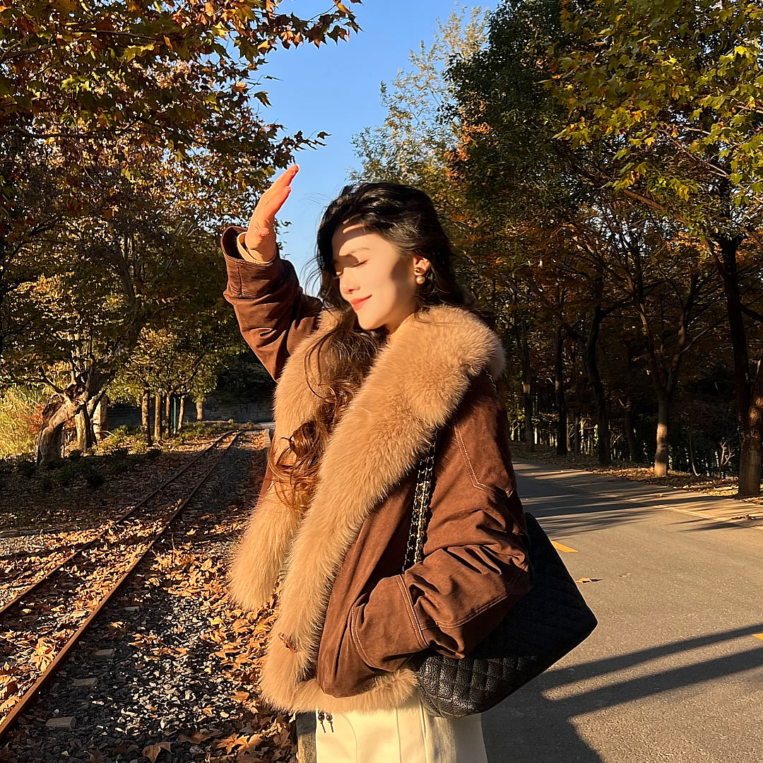 LA.Sheila“黑夜之光”狐狸毛领90鹅绒皮草254-PC/1112-8566