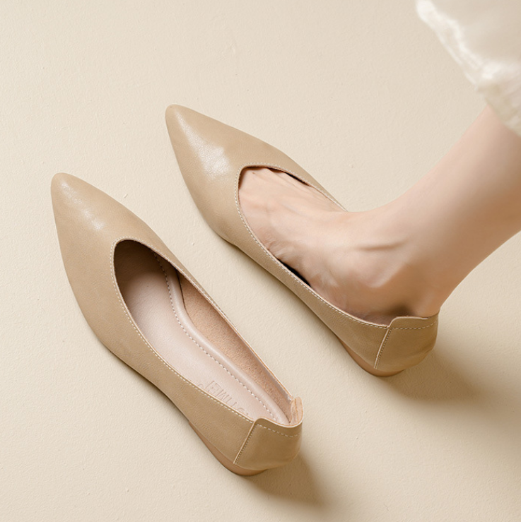 真皮粗跟单鞋女浅口2025新款时尚百搭尖头软皮软底奶奶鞋中跟女鞋