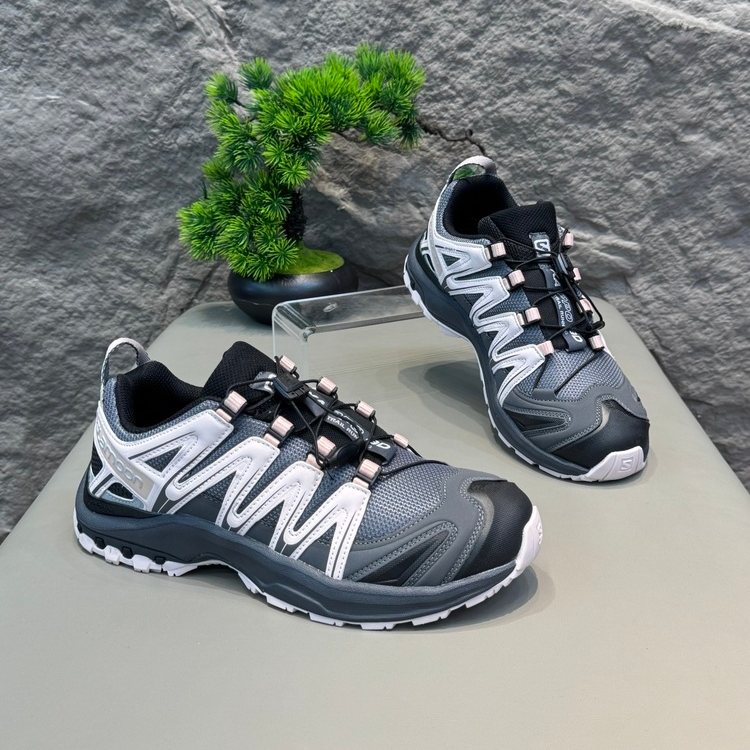 2025冬季加绒保暖减震沙场灰跑步运动鞋男女同款登山耐磨休闲鞋子