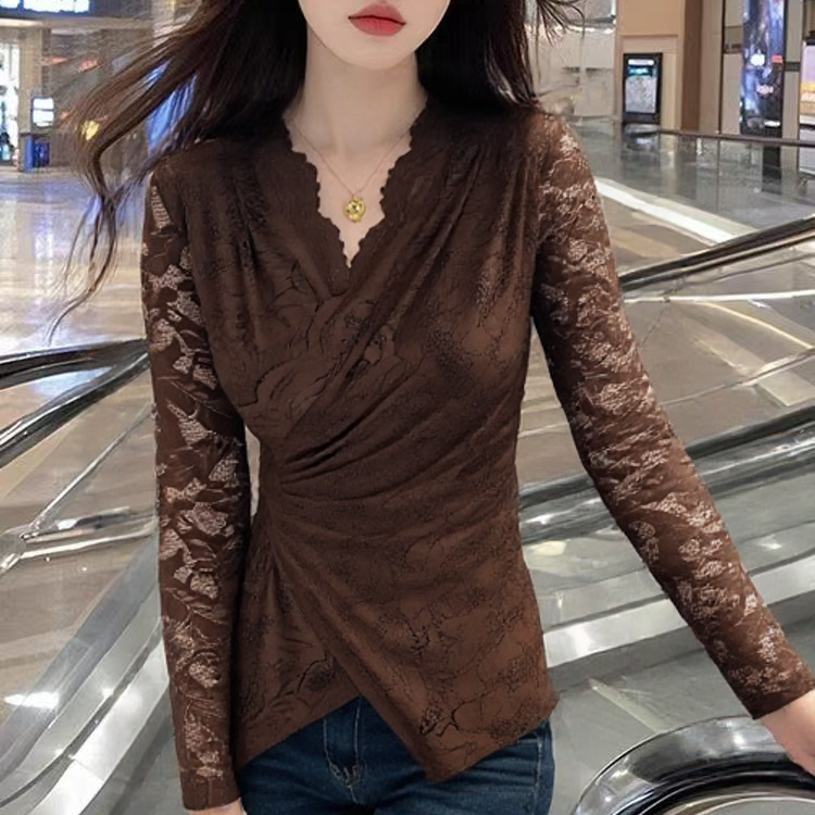 2025年秋冬新款时尚v领长袖打底衫设计感蕾丝镂空上衣t恤洋气女装