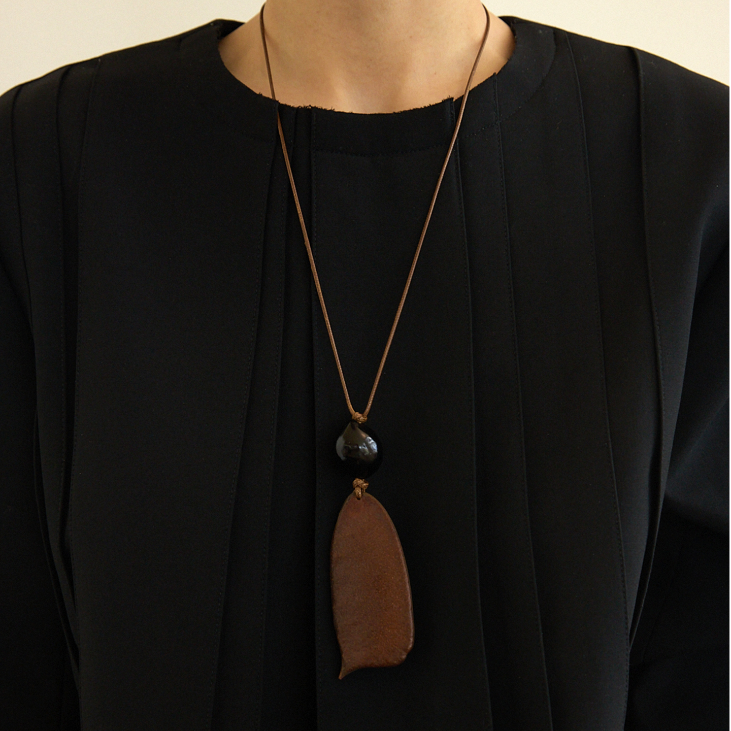 铜皮质项链 米果项链长款毛衣链高级感小众百搭吊坠高档秋冬配饰