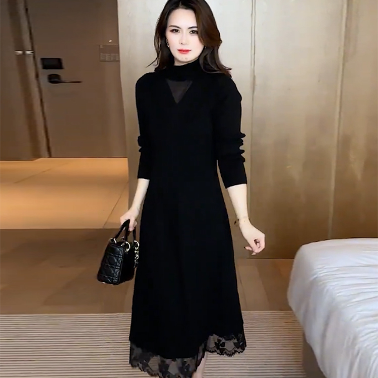 黑色连衣裙女2025秋冬新款洋气质显瘦中长款蕾丝拼接针织打底裙子