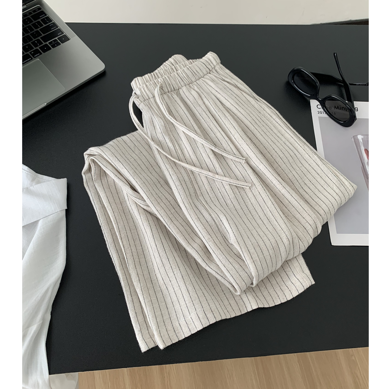 松弛感条纹棉麻直筒休闲裤女2025秋季新款梨形身材宽松显瘦阔腿裤