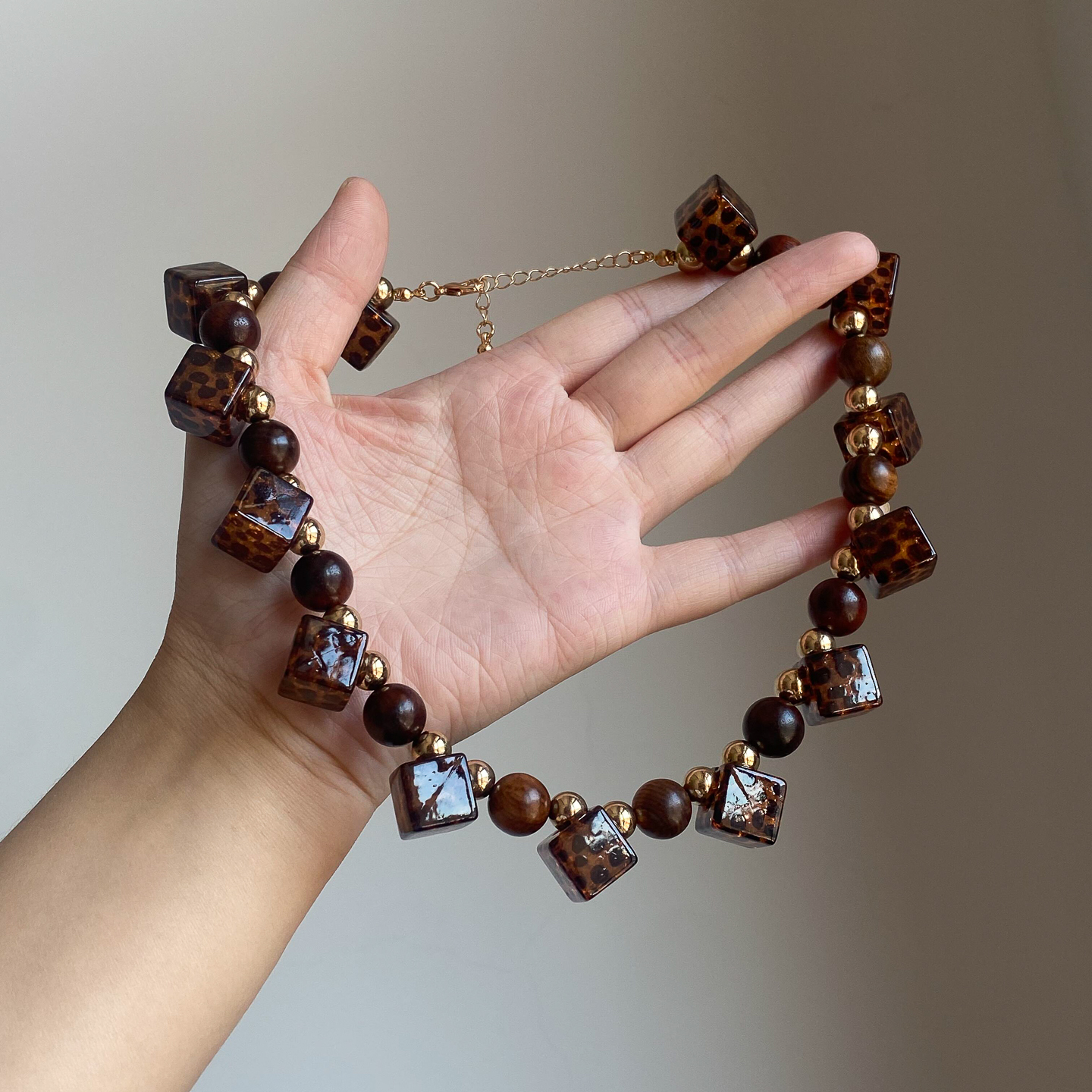 铜合金项链 方块波点琥珀豹纹项链女夸张小众设计锁骨链早秋新款