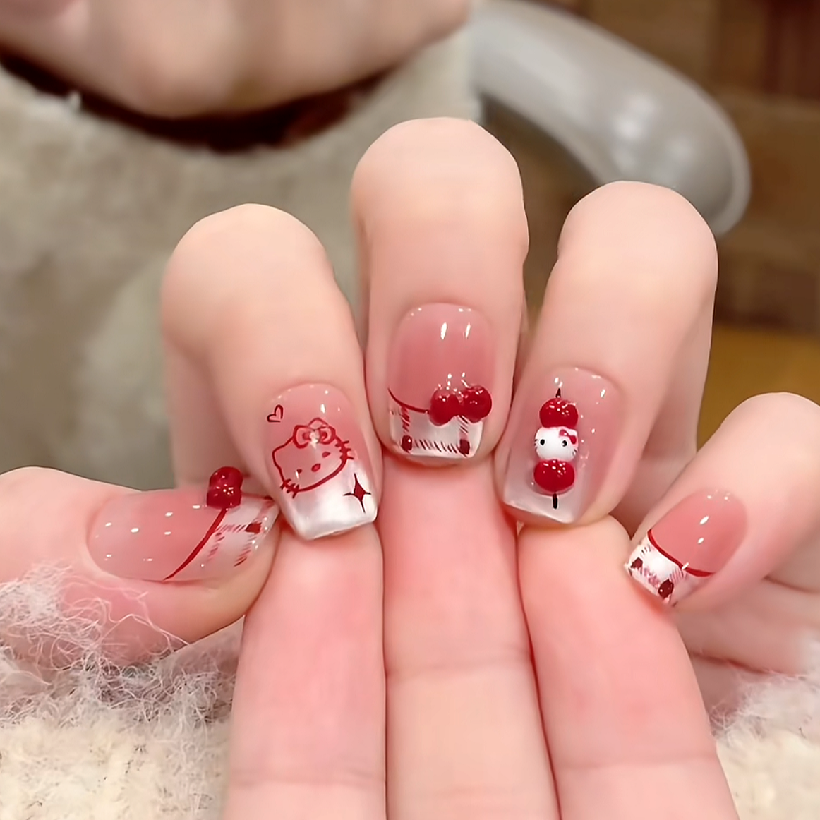 冰糖福禄】秋冬爆闪可爱kitty猫法式短款美甲穿戴甲片裸色猫眼美甲