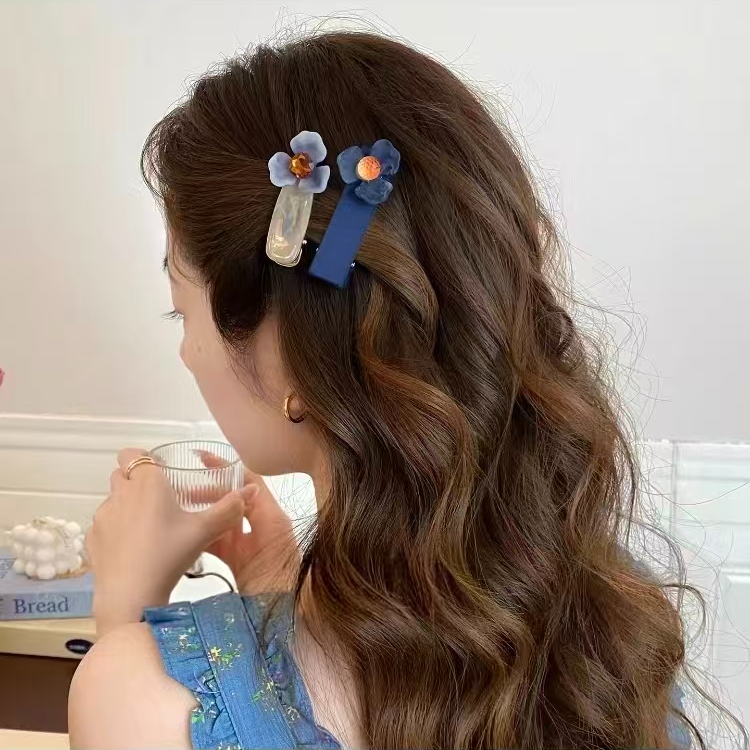 三瓣花~雾蓝花朵发夹女高端侧边夹前额刘海夹2025新款碎发卡头饰