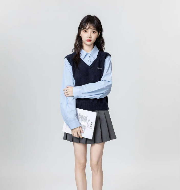 灰色假两件针织衫女春秋2025新款学院风马甲拼接polo衬衫短款上衣