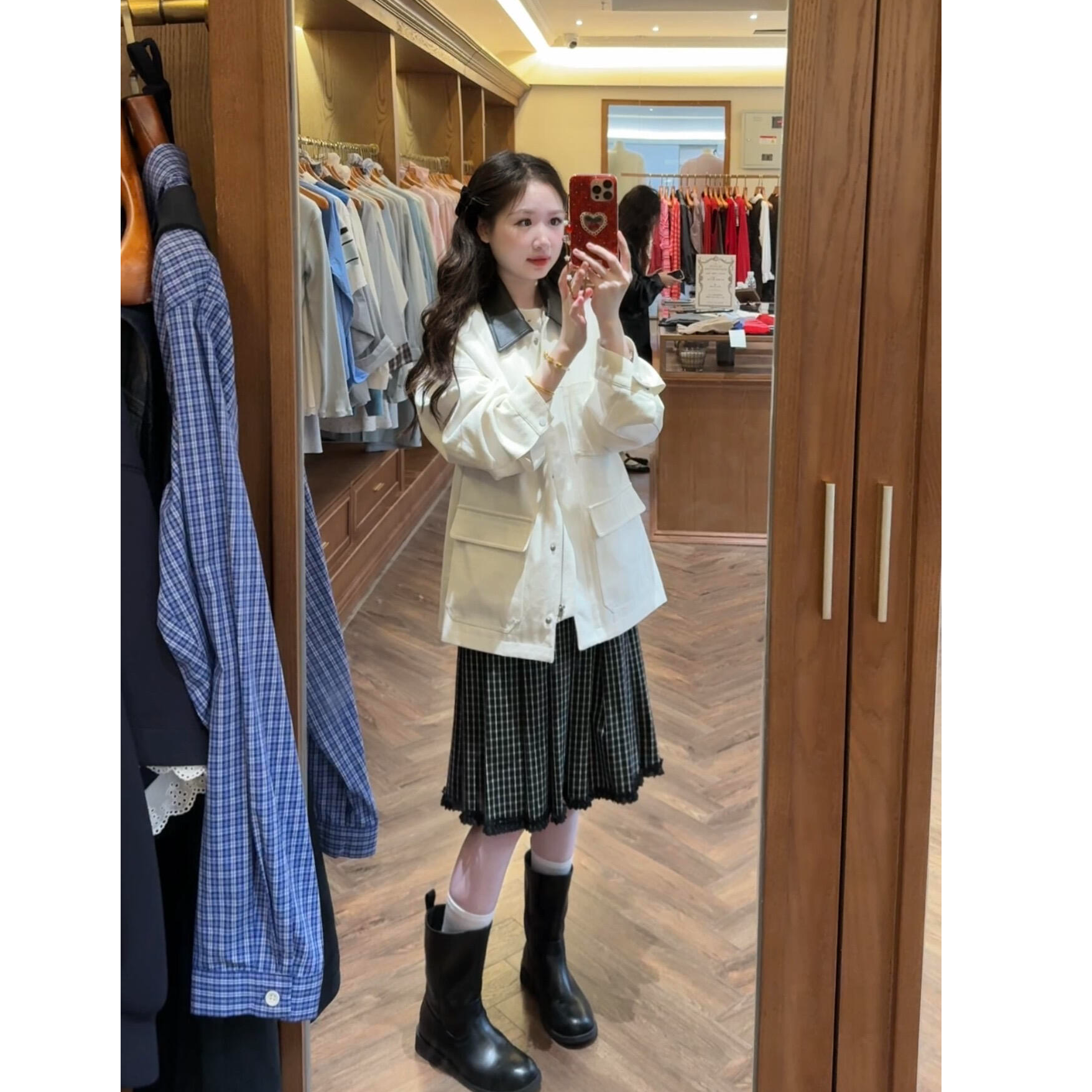 2025秋冬新款韩系气质拼色polo领中长款风衣外套搭格子百褶半身裙