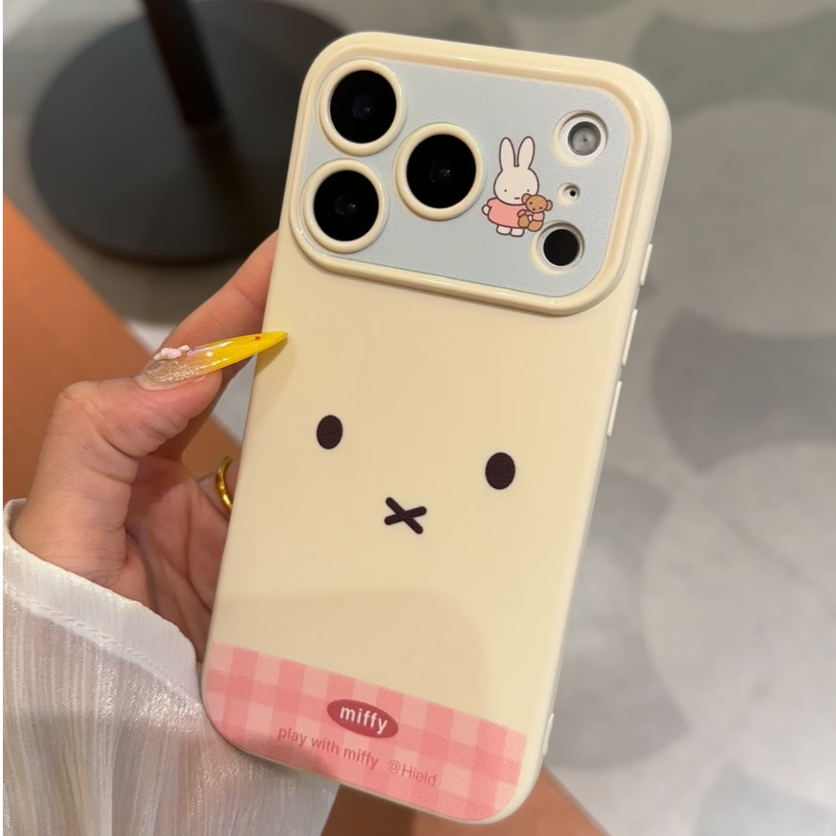 米菲兔自嘲熊适用苹果17Promax手机壳16大视窗15磨砂14可爱13软套