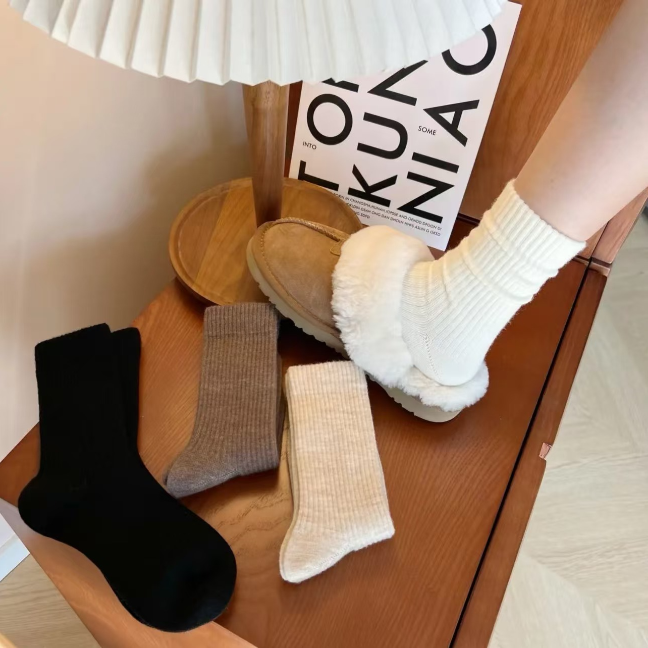 羊毛袜秋冬纯色磨毛新款保暖加厚中筒袜W6026