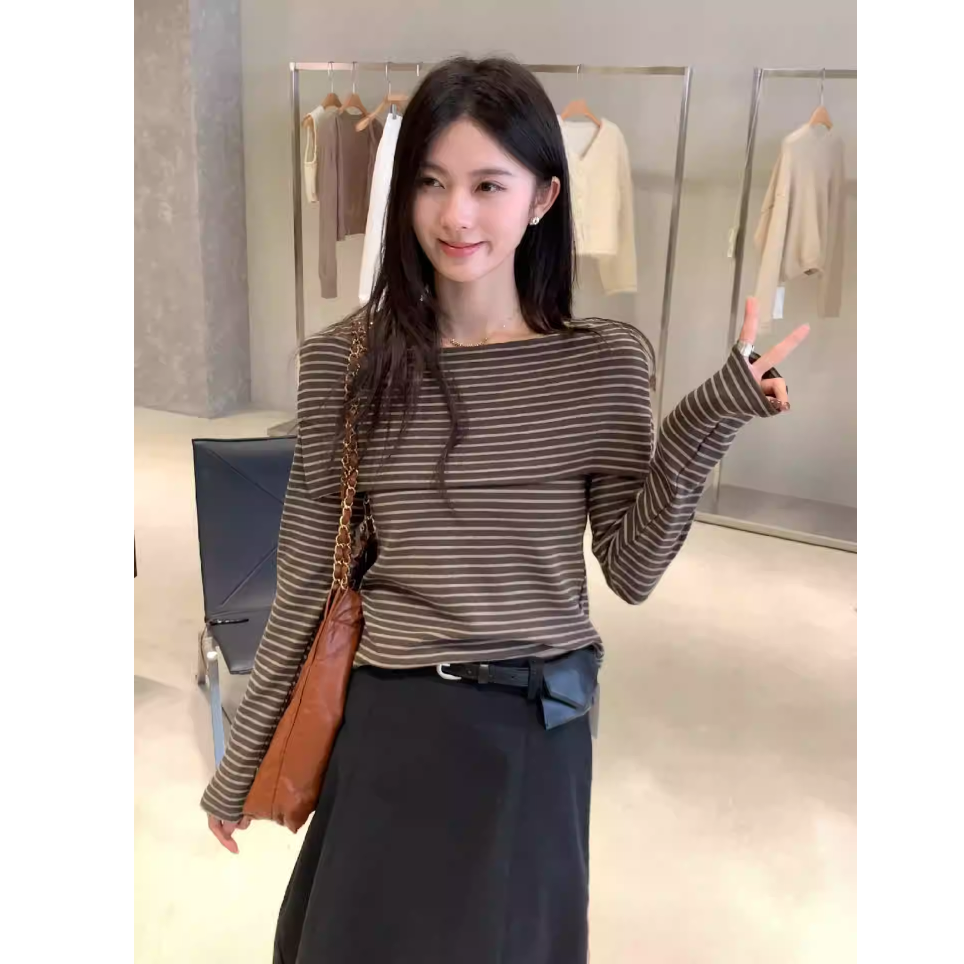 韩系巨好看显瘦条纹一字肩上衣女早秋季高级感chic别致长袖T恤