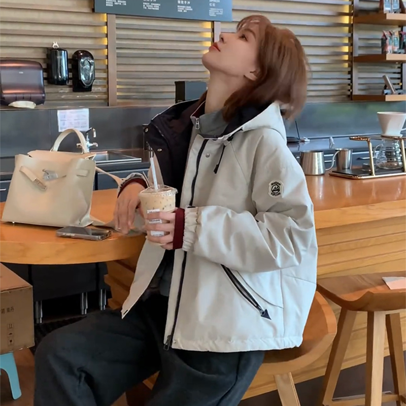 2025冬季新款百搭连帽派克服时尚宽松休闲设计感通勤加厚棉服外套