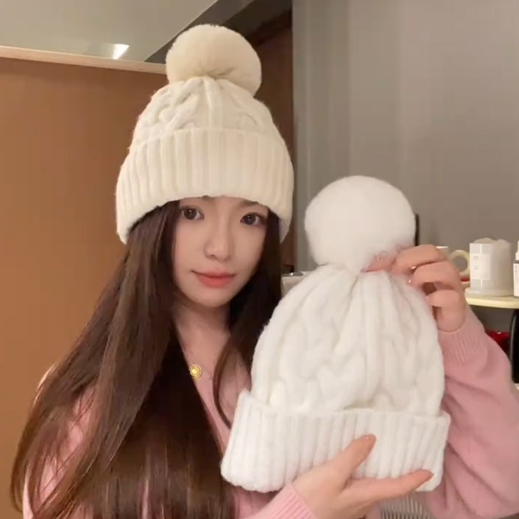 麻花毛球针织毛线帽子女冬季显脸小保暖加绒加厚防寒护耳包头冷帽