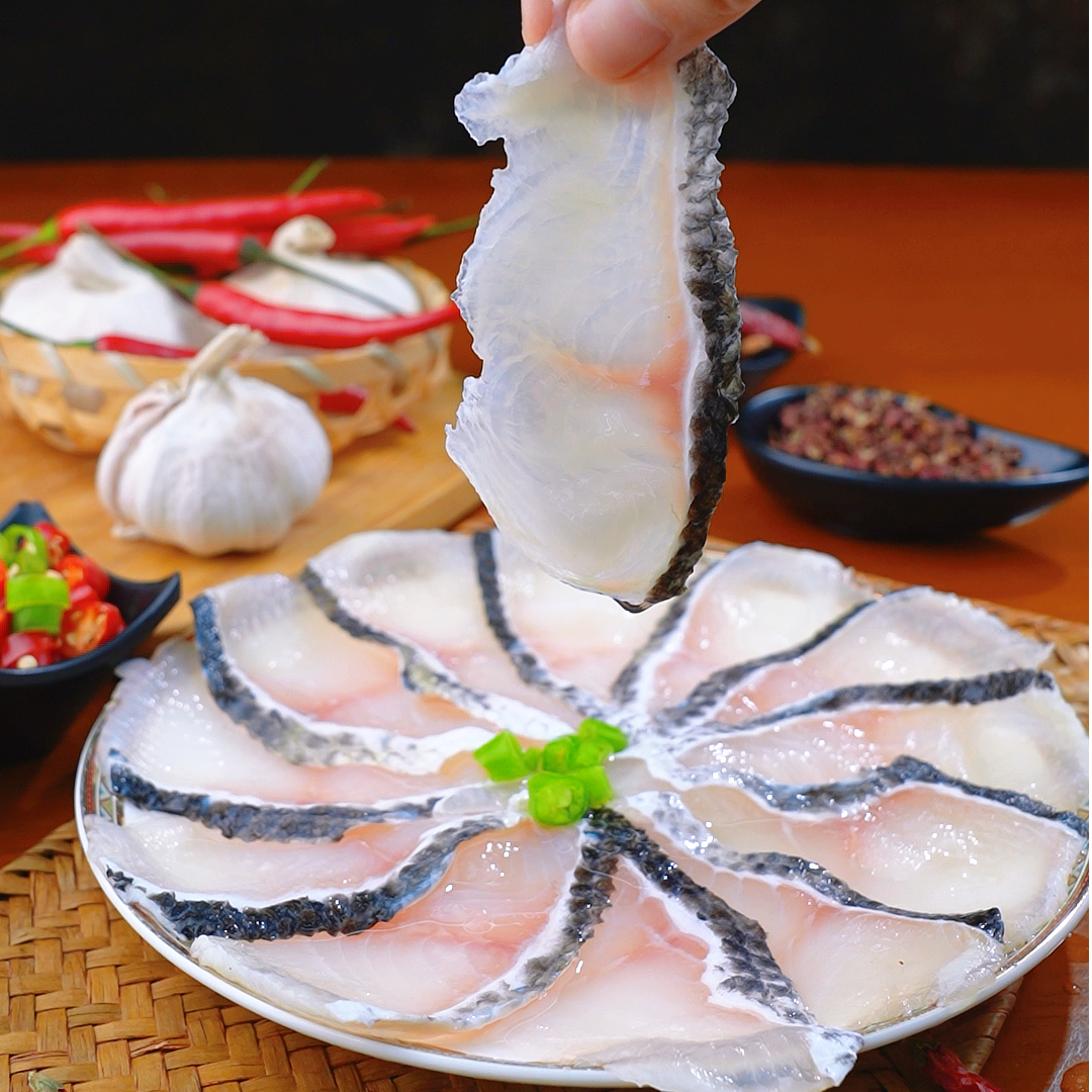 袋装免浆黑鱼片冷冻生鱼片片商用批发新鲜黑鱼肉250g聚餐火锅