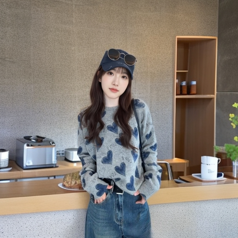 老钱慵懒风气质宽松氛围感长袖针织衫女设计减龄爱心百搭字母毛衣