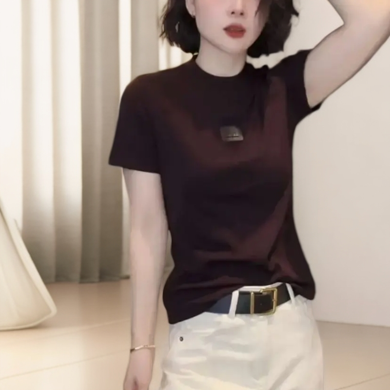 【啄木鸟】纯棉夏季新款贴标设计时尚polo衫女士纯色圆领短袖T恤潮