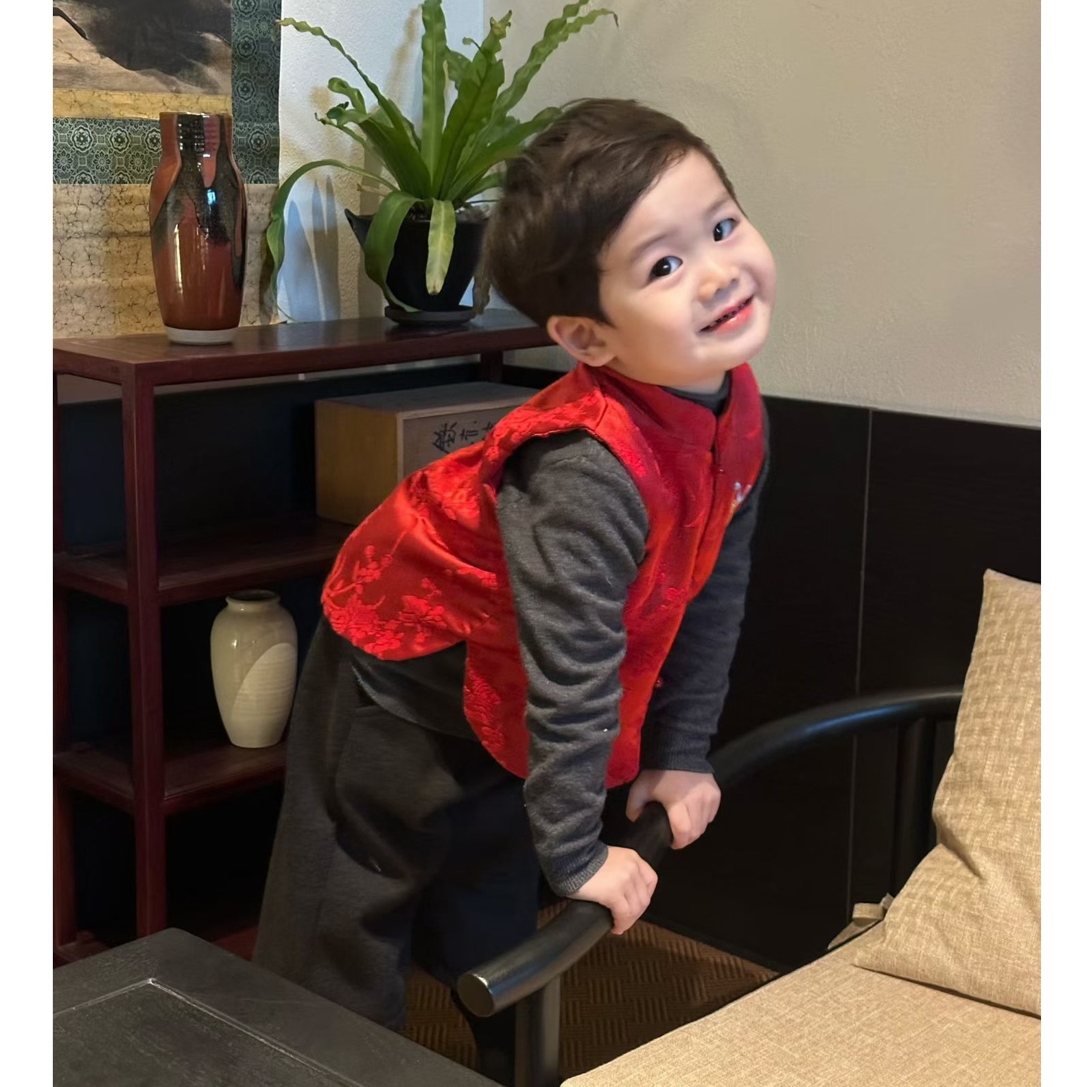 壹妈童装女童马甲国风童装秋冬新中式夹棉唐装外套汉服红色拜年服