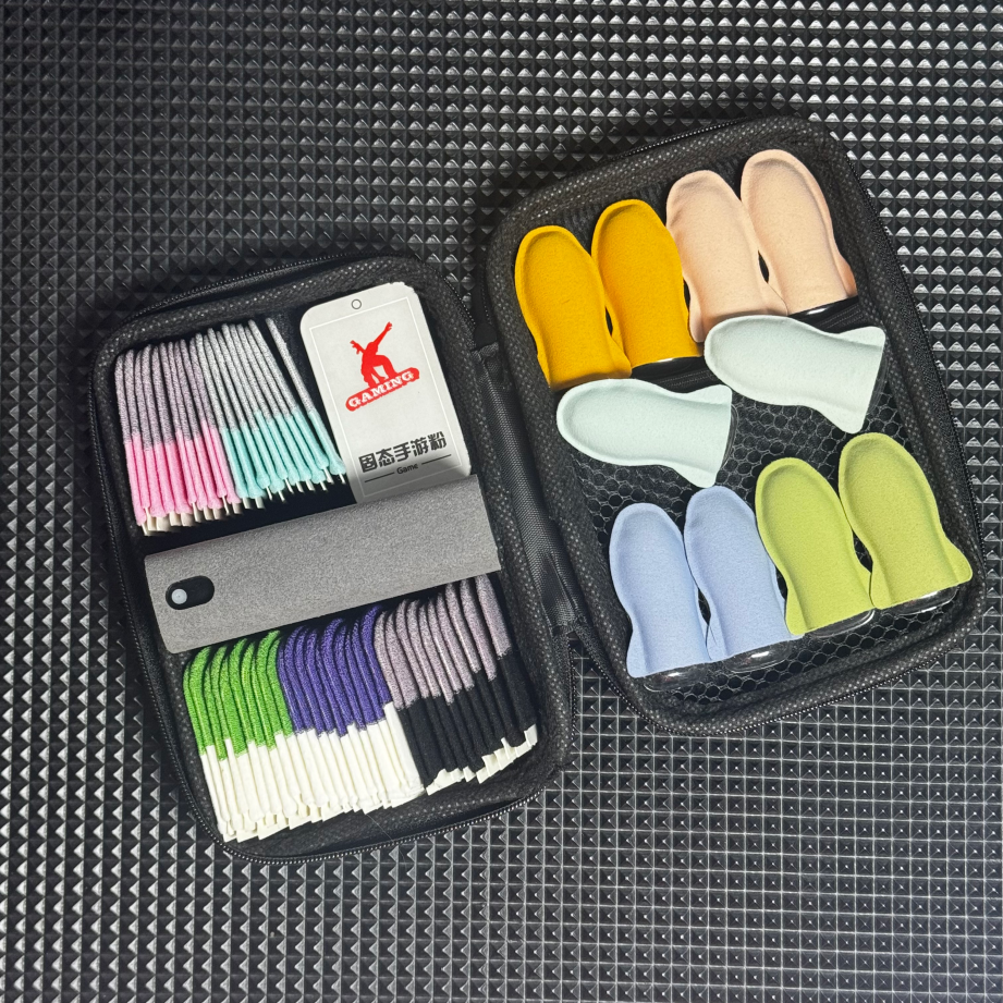 战熊指套大礼包防汗防滑银布吃鸡王者指套游戏专用防滑