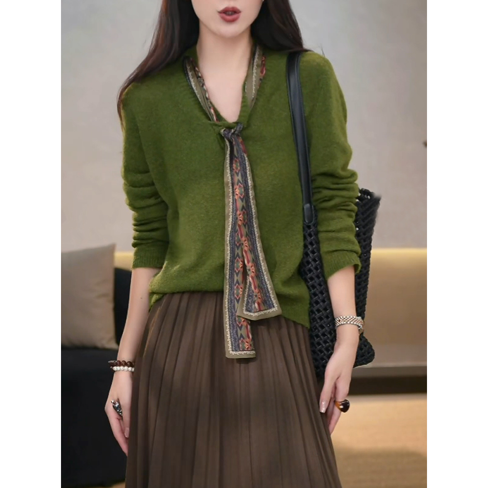 巨好看轻熟上衣早秋氛围感独特超好看软糯气质绿色针织衫套头毛衣