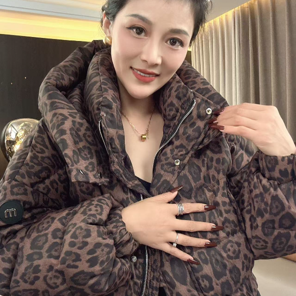 【耿老板1254#Y】时尚新豹纹精致短款面包服白鸭绒安心绒服战袍外套