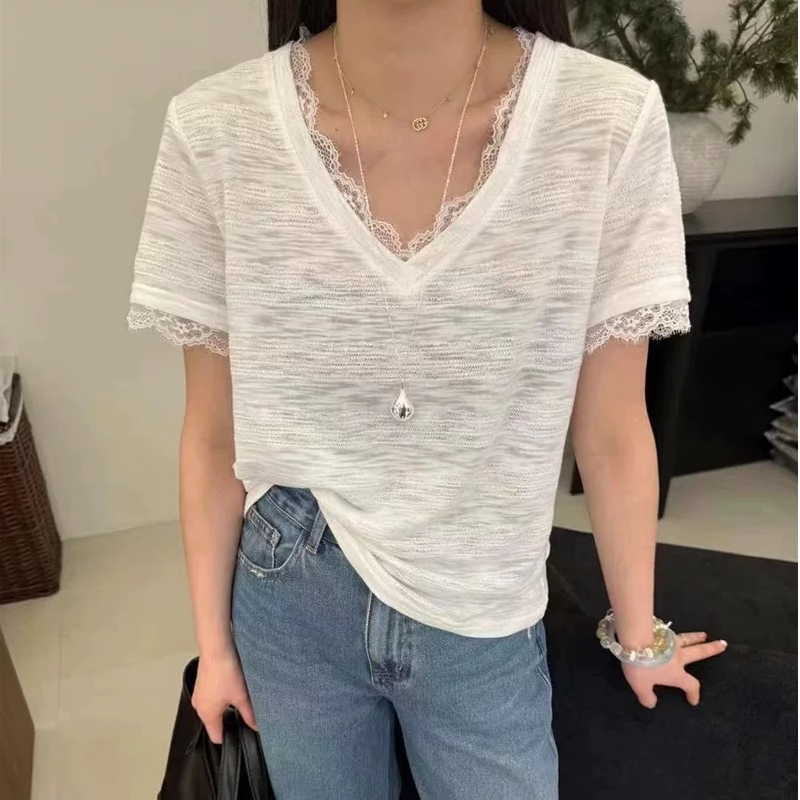 韩版2025蕾丝宽松型短袖夏季V领休闲显瘦T恤小众洋气拼接