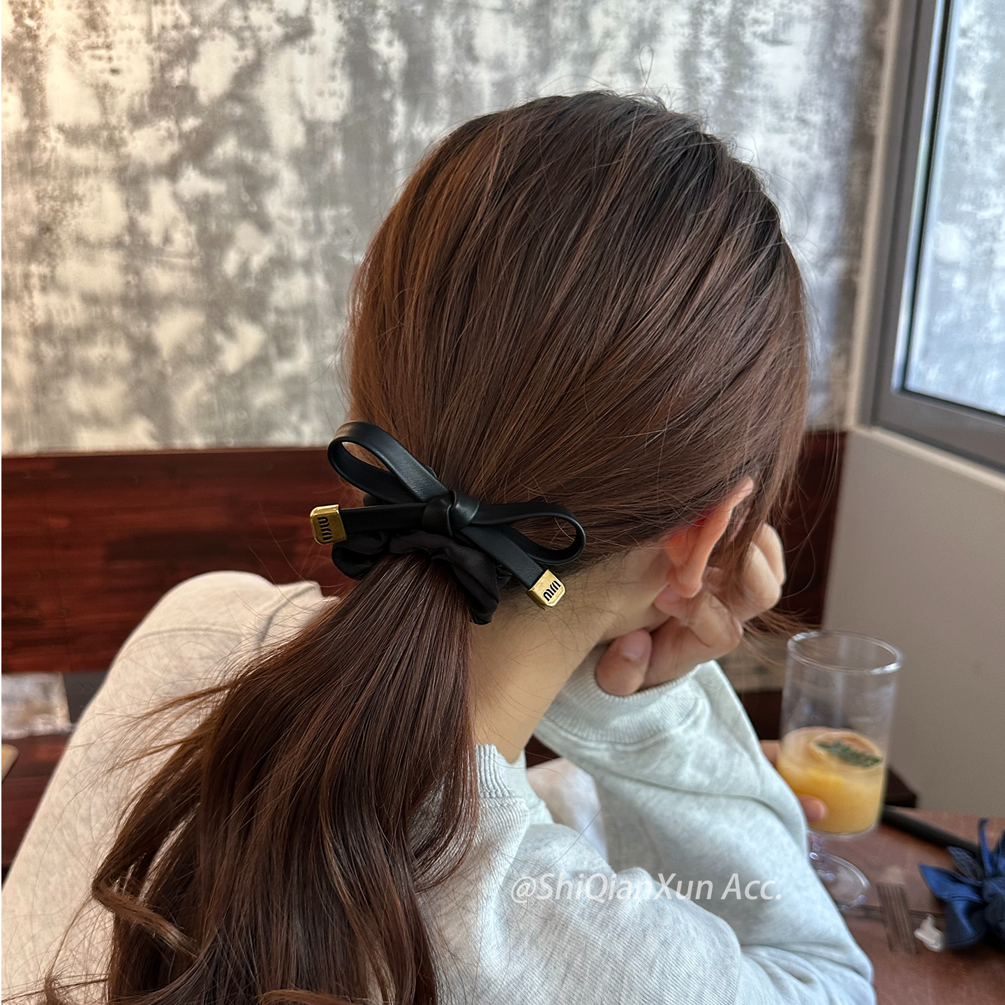 韩国高品质黑色皮质蝴蝶结发圈女2025秋冬新款高级感低马尾小肠圈