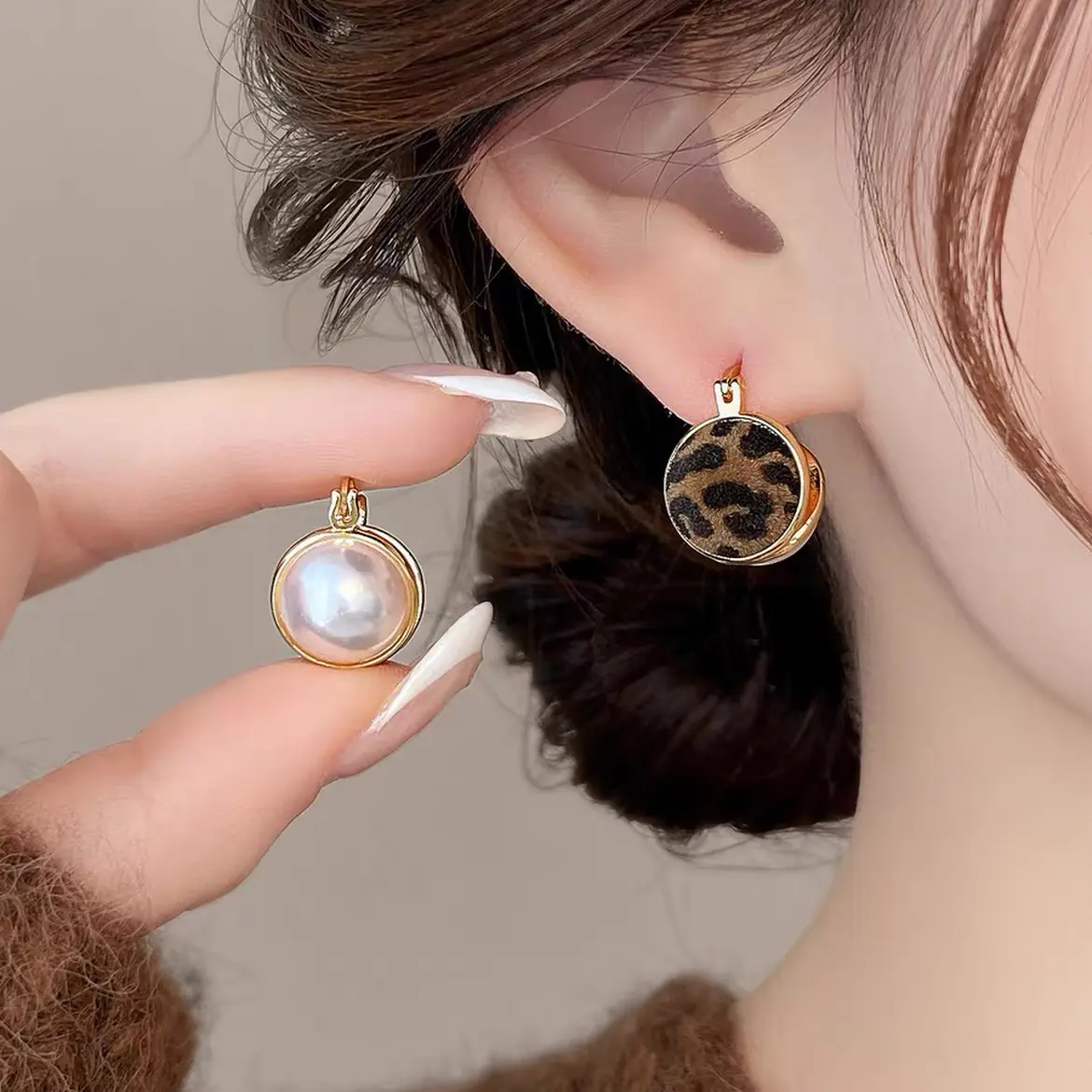 铜合金耳饰 豹纹圆形双面可戴耳扣女轻奢秋冬爆款时尚气质耳饰品