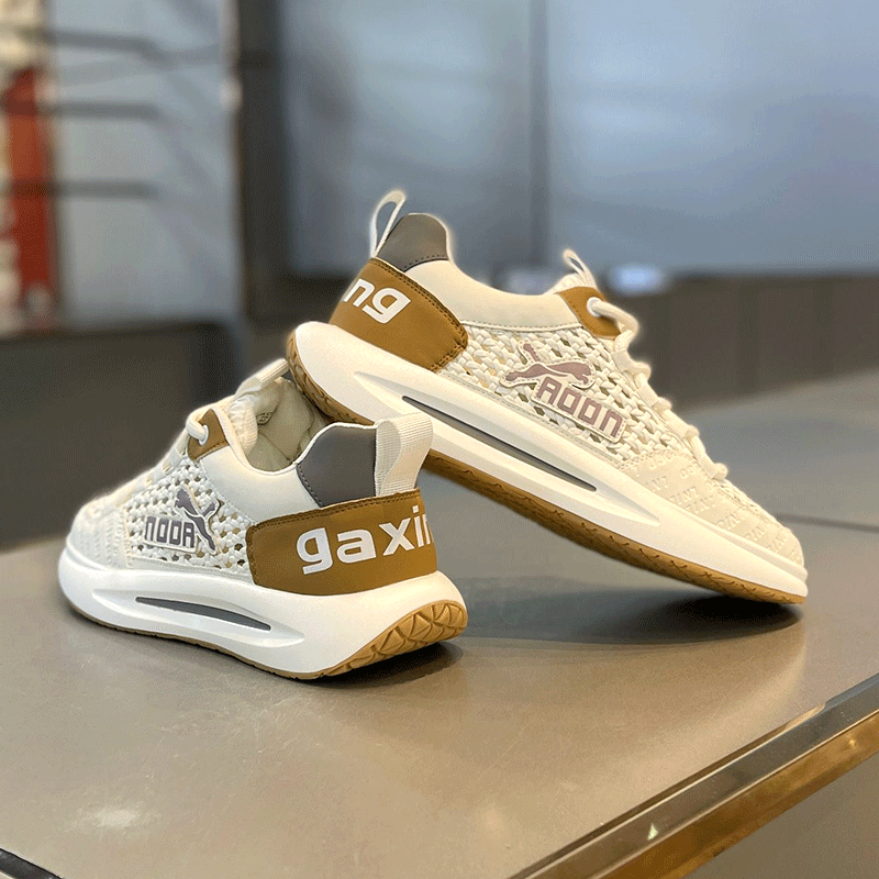 巴黎『设计风』新品好物~力荐！简约运动百搭厚底防滑舒适休闲板鞋男