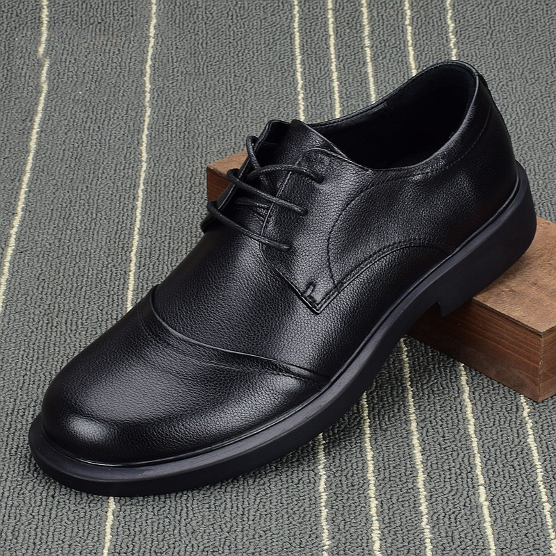 2025秋季新款防滑透气轻便舒适软底圆头大码男士商务休闲皮鞋男款