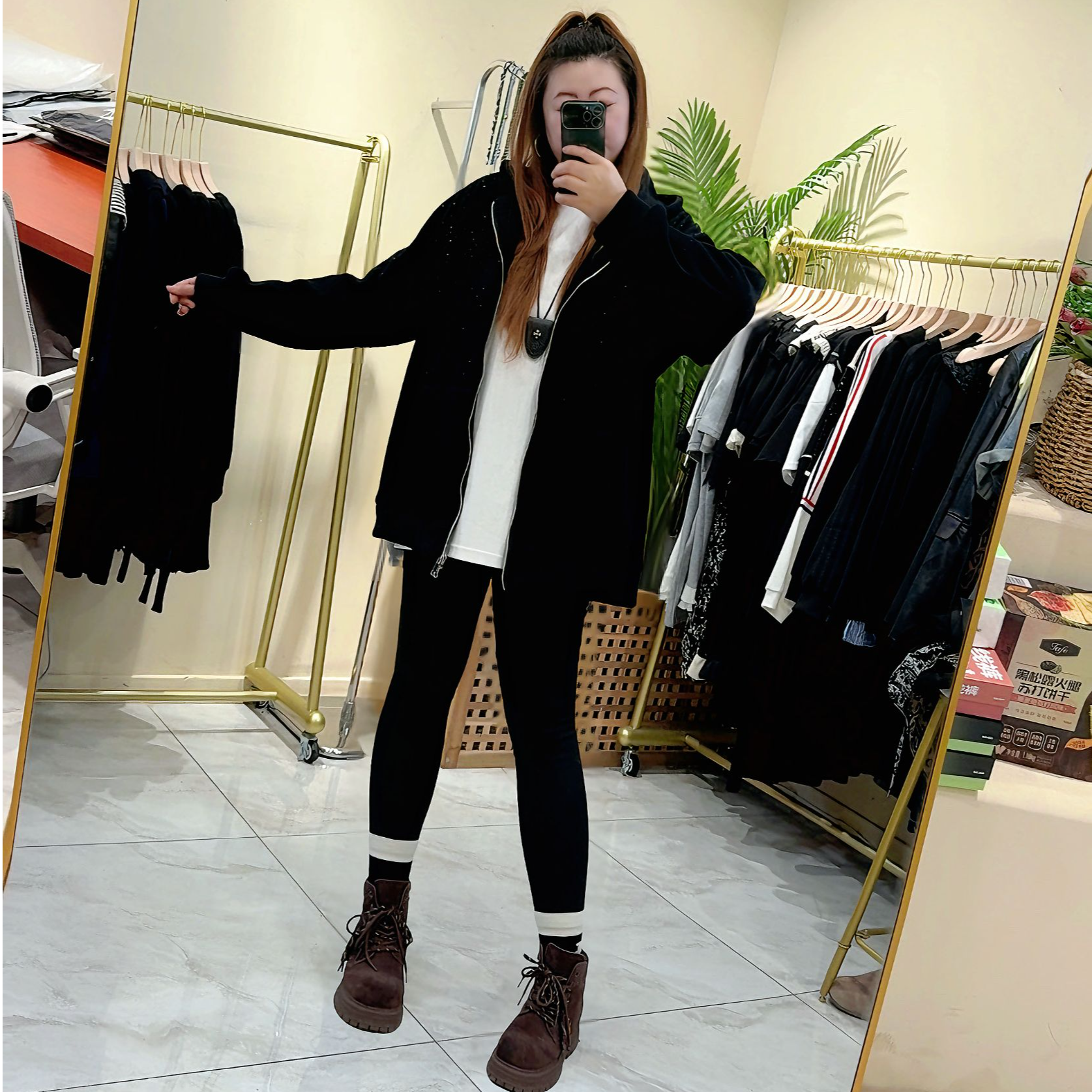 亮钻加绒宽松连帽卫衣女 大码欧货显瘦韩版洋气时尚休闲百搭秋冬