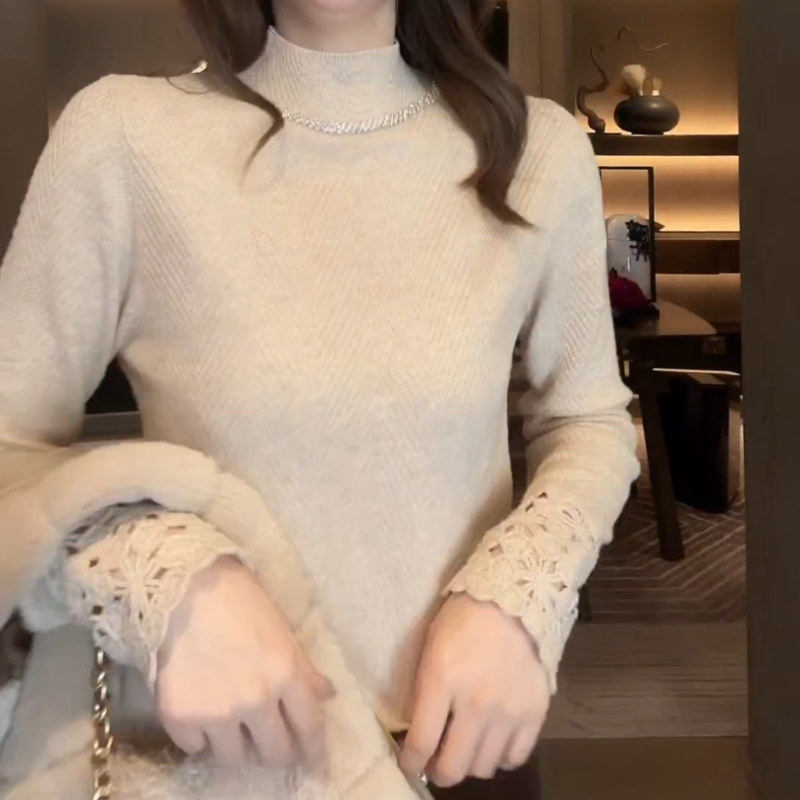 【质感定义】冬季新款时尚气质百搭蕾丝拼接显瘦针织衫LK2508801