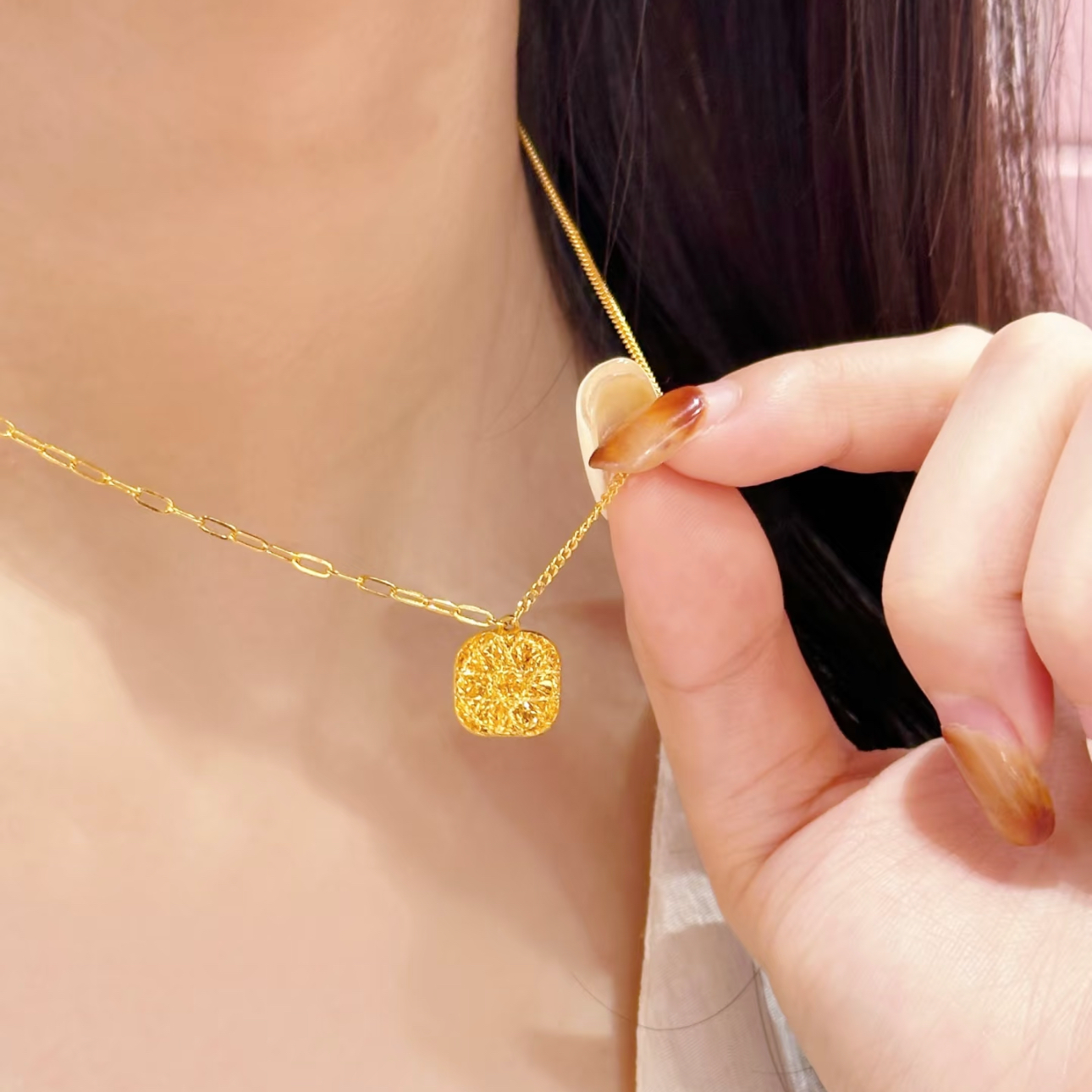 铜合金项链 超闪拉丝小方糖项链女小方块气质高级感锁骨链