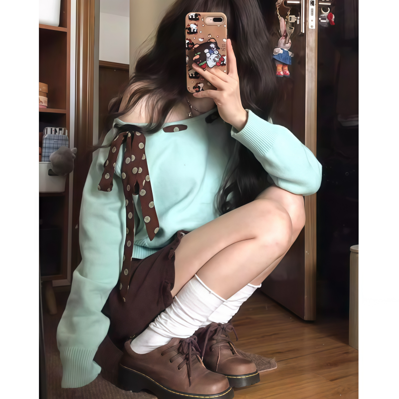 韩系设计感斜肩拼接波点丝带长袖针织衫女早秋季新款清新减龄毛衣