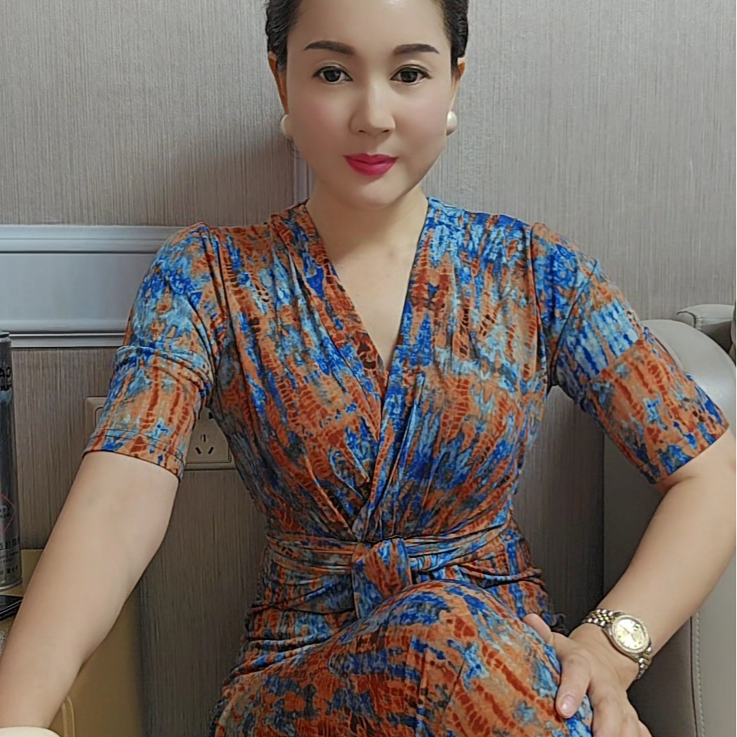 运费补贴 2025新款洋气印花短袖裙子气质显瘦百搭连衣裙