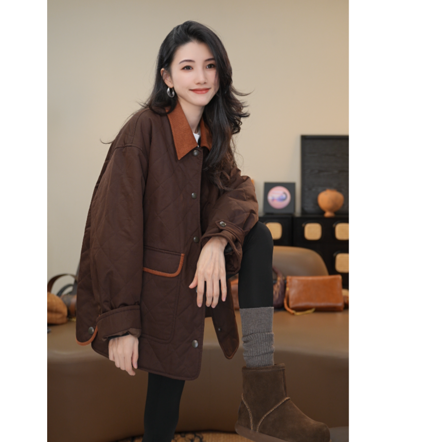 小乖逃加厚外套咖色领棉服外套菱格方格口百搭款250956