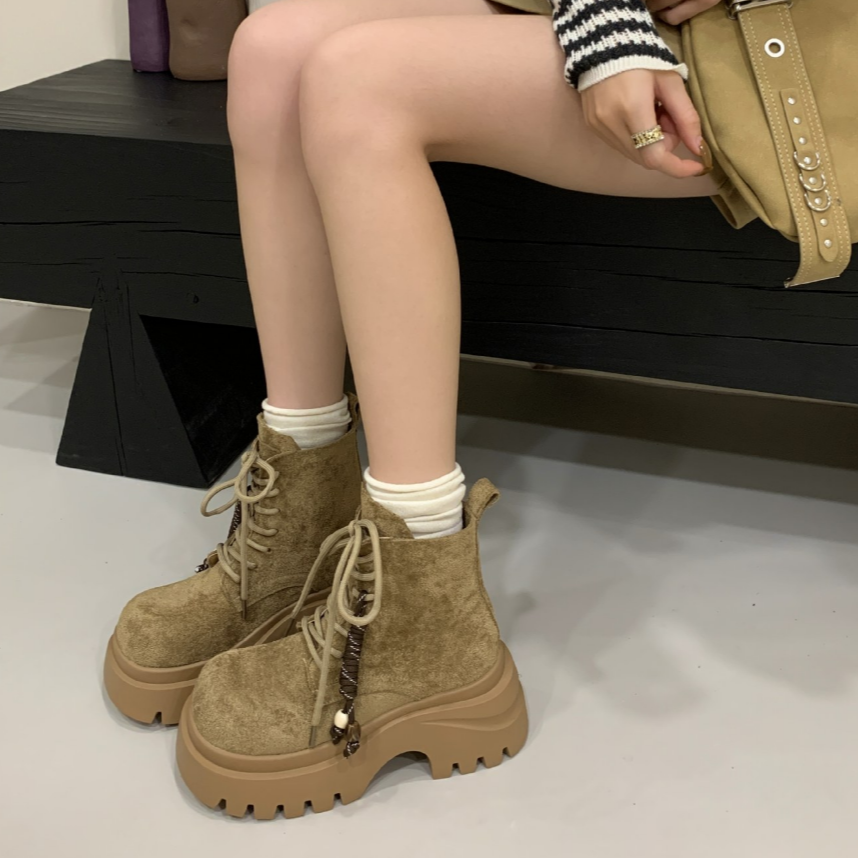 曼曼底气质马丁靴女新款秋季英伦风系带短筒靴小个子增高靴子