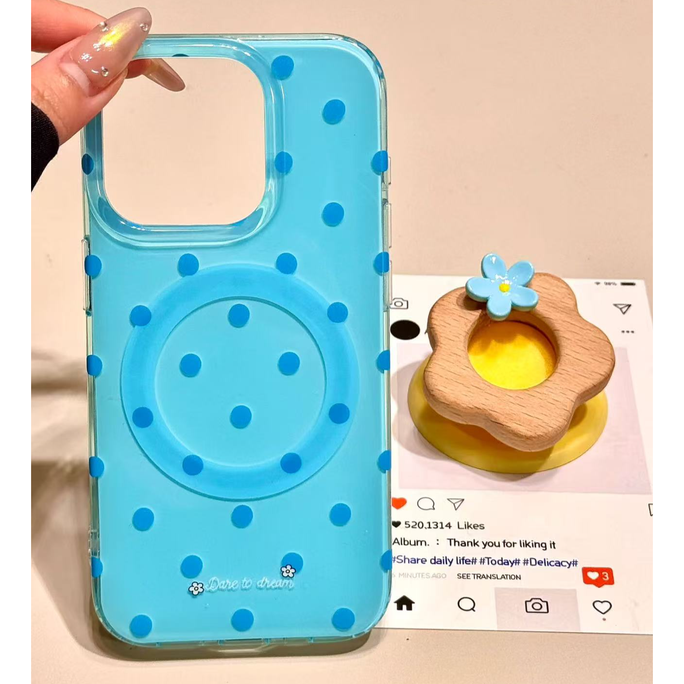简约风蓝底波点木质花朵磁吸支架适用苹果16pro手机壳15iphone14