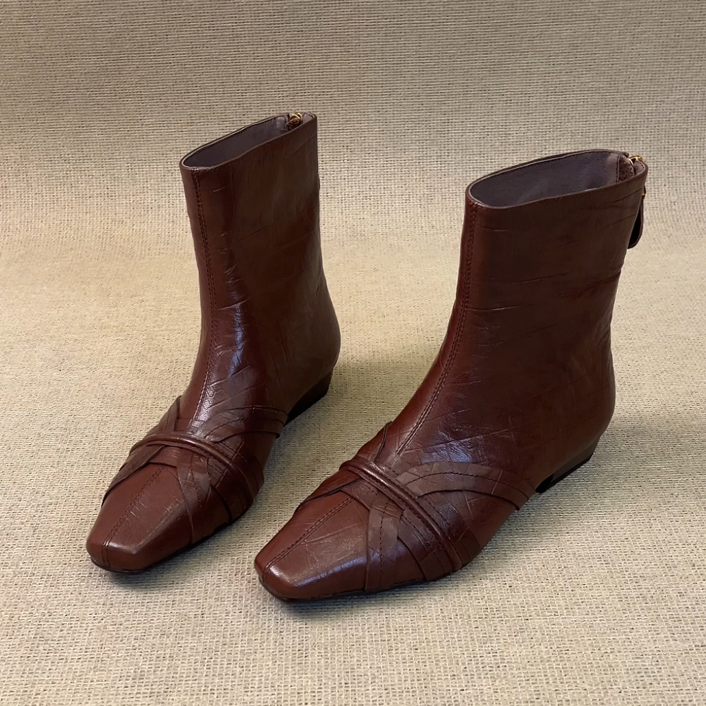 RubyL/2.5cm时尚复古风设计感百搭后拉链方头粗跟短筒时装靴女款