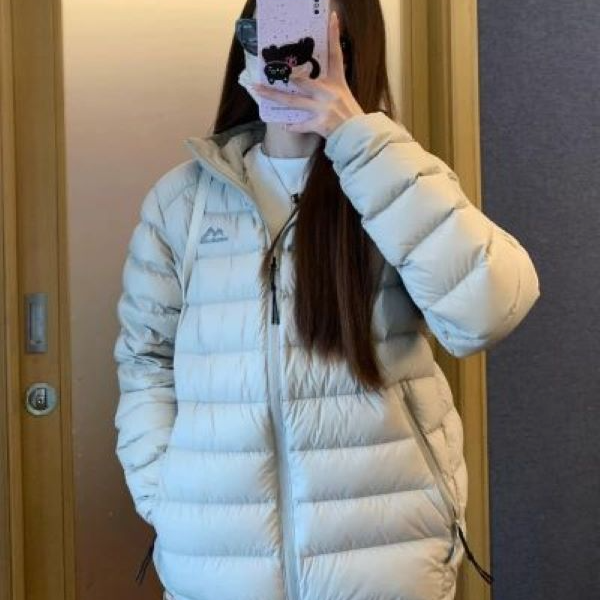 排骨羽绒服女短款轻薄冬季新款加厚新国标白鸭绒休闲运动连帽外套