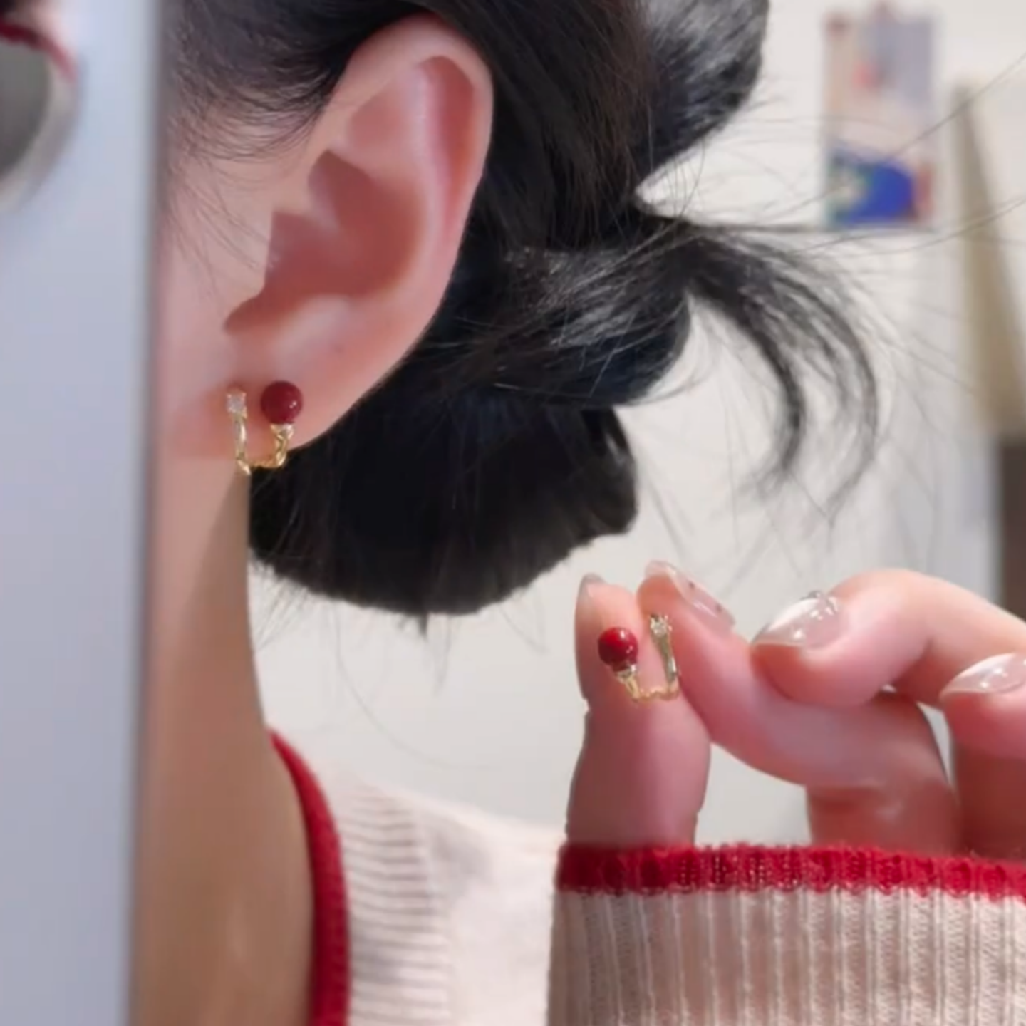铜合金耳饰 2026年小巧锆石红色珍珠耳钉女小众高级感耳环耳饰潮
